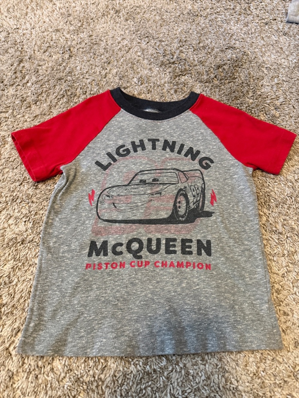 Lightning McQueen Short Sleeve T‑Shirt - Red & Gray 2T - Picture 1 of 4